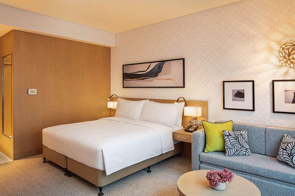 Doubletree By Hilton Fujairah City Номер фото A room at the hotel
