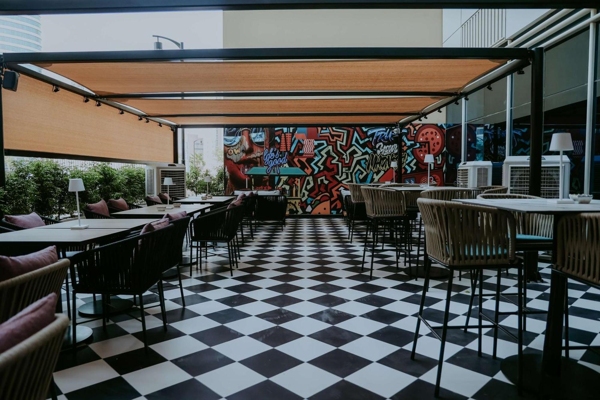 Doubletree By Hilton Fujairah City Екстер'єр фото The interior of the restaurant