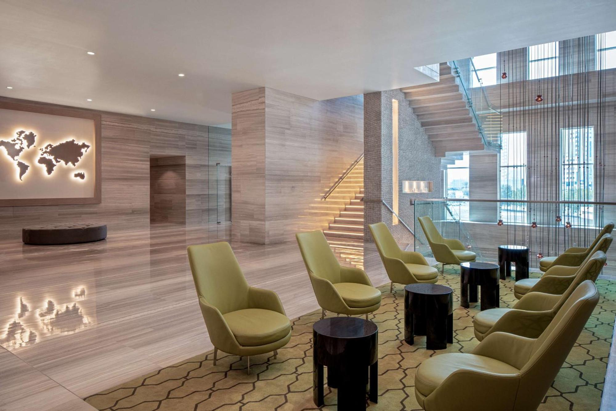 Doubletree By Hilton Fujairah City Екстер'єр фото The lobby of the hotel