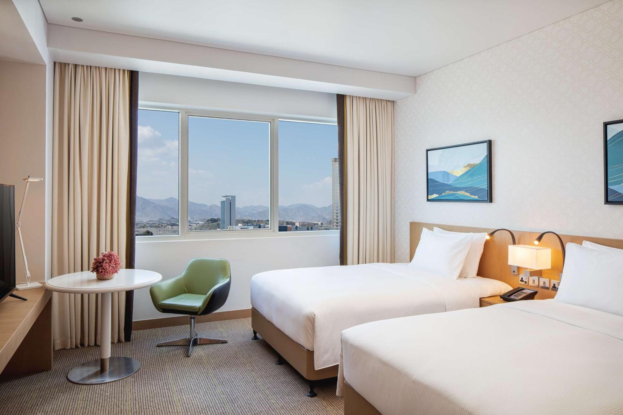 Doubletree By Hilton Fujairah City Екстер'єр фото Deluxe Room