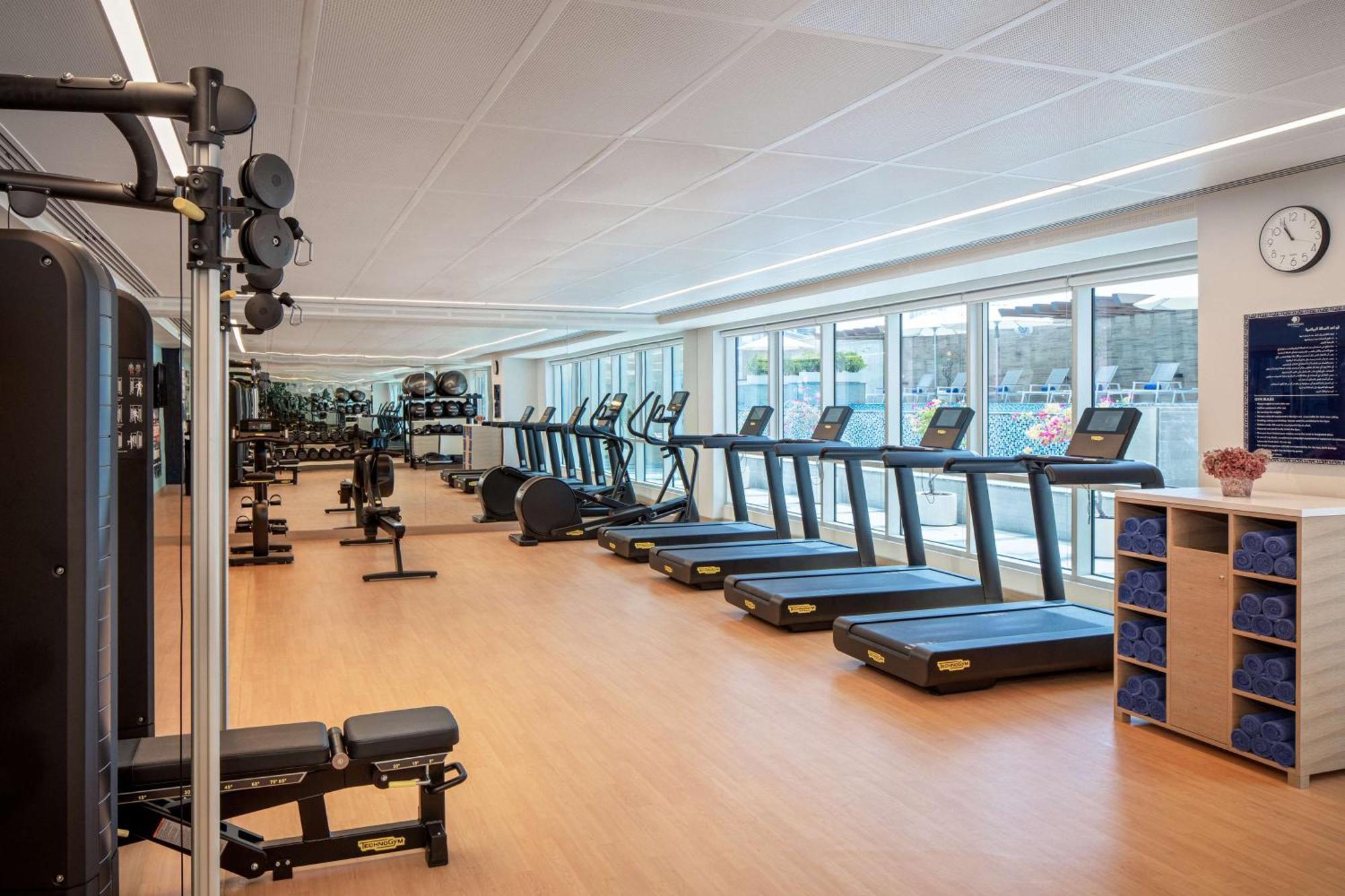 Doubletree By Hilton Fujairah City Екстер'єр фото The gym at the London Business School