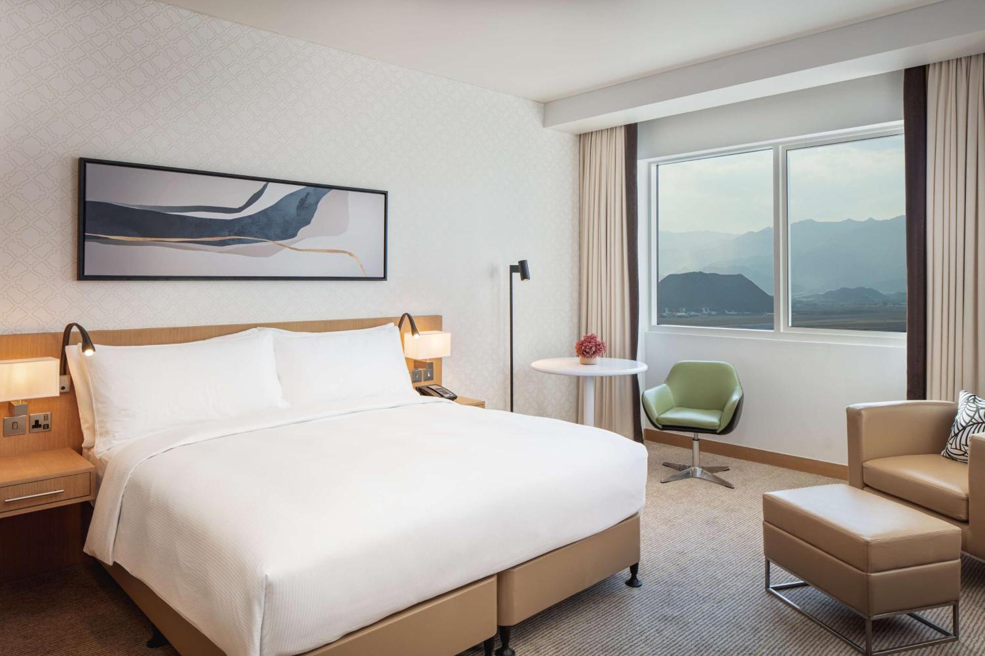 Doubletree By Hilton Fujairah City Екстер'єр фото Deluxe Room