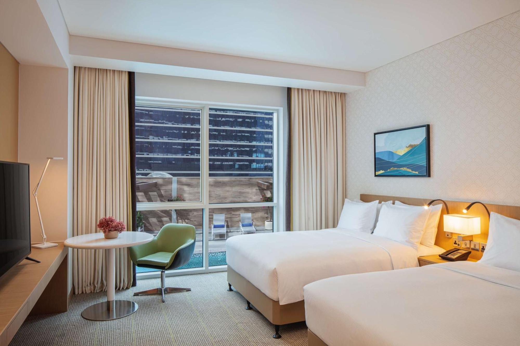 Doubletree By Hilton Fujairah City Екстер'єр фото A room at the hotel